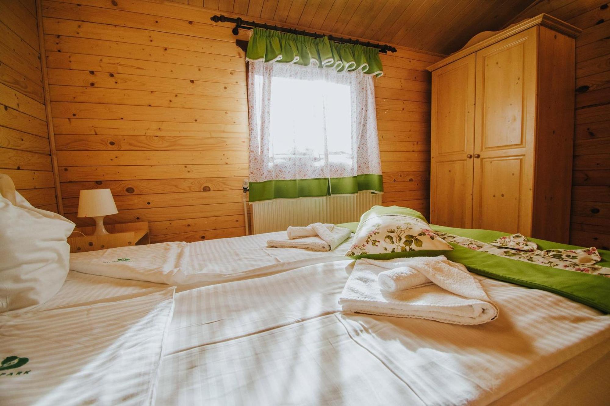 Vidra Park Otel Sicasău Dış mekan fotoğraf